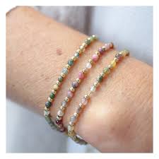 Élégance intemporelle : Trouvez votre style avec un bracelet perle exquis