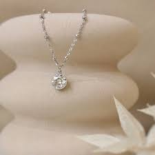 diamant collier solitaire