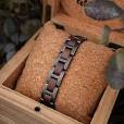 Le Bracelet en Bois Homme : Accessoire Naturel et Élégant pour Lui