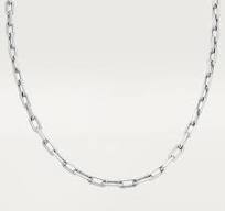 Élégance Masculine : Le Collier Cartier Homme, Symbole de Raffinement