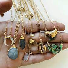 Sublimez Votre Style avec des Accessoires Bijoux Élégants