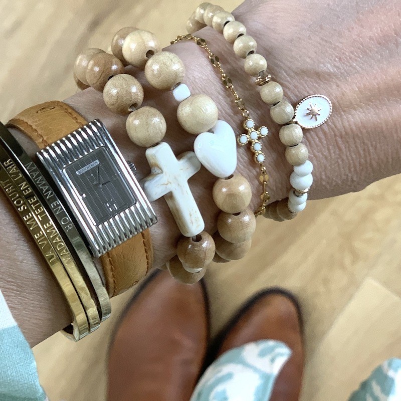 Élégance Naturelle : Trouvez Votre Bracelet en Bois Idéal pour Femme