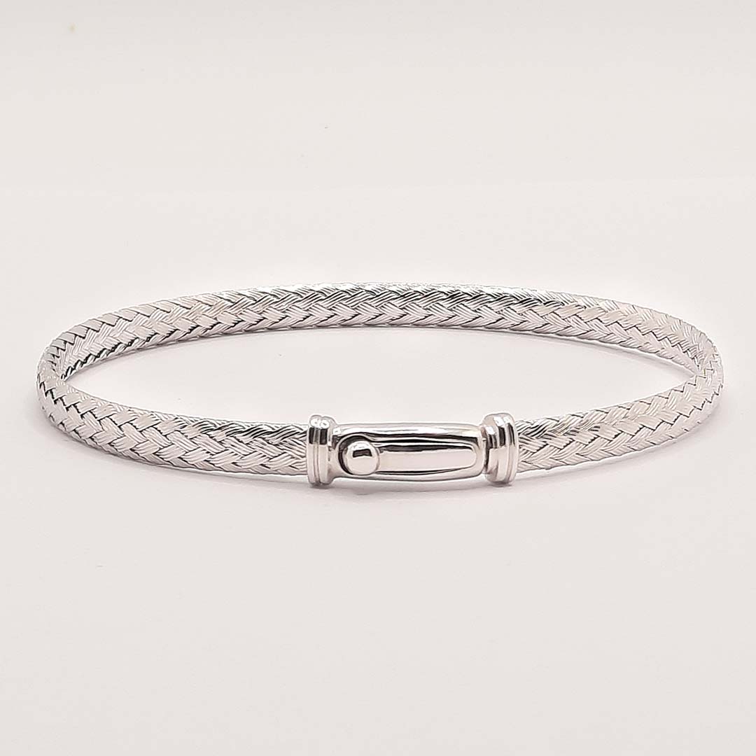 Le Style Viril : Le Bracelet Tressé Homme, Accessoire Tendance
