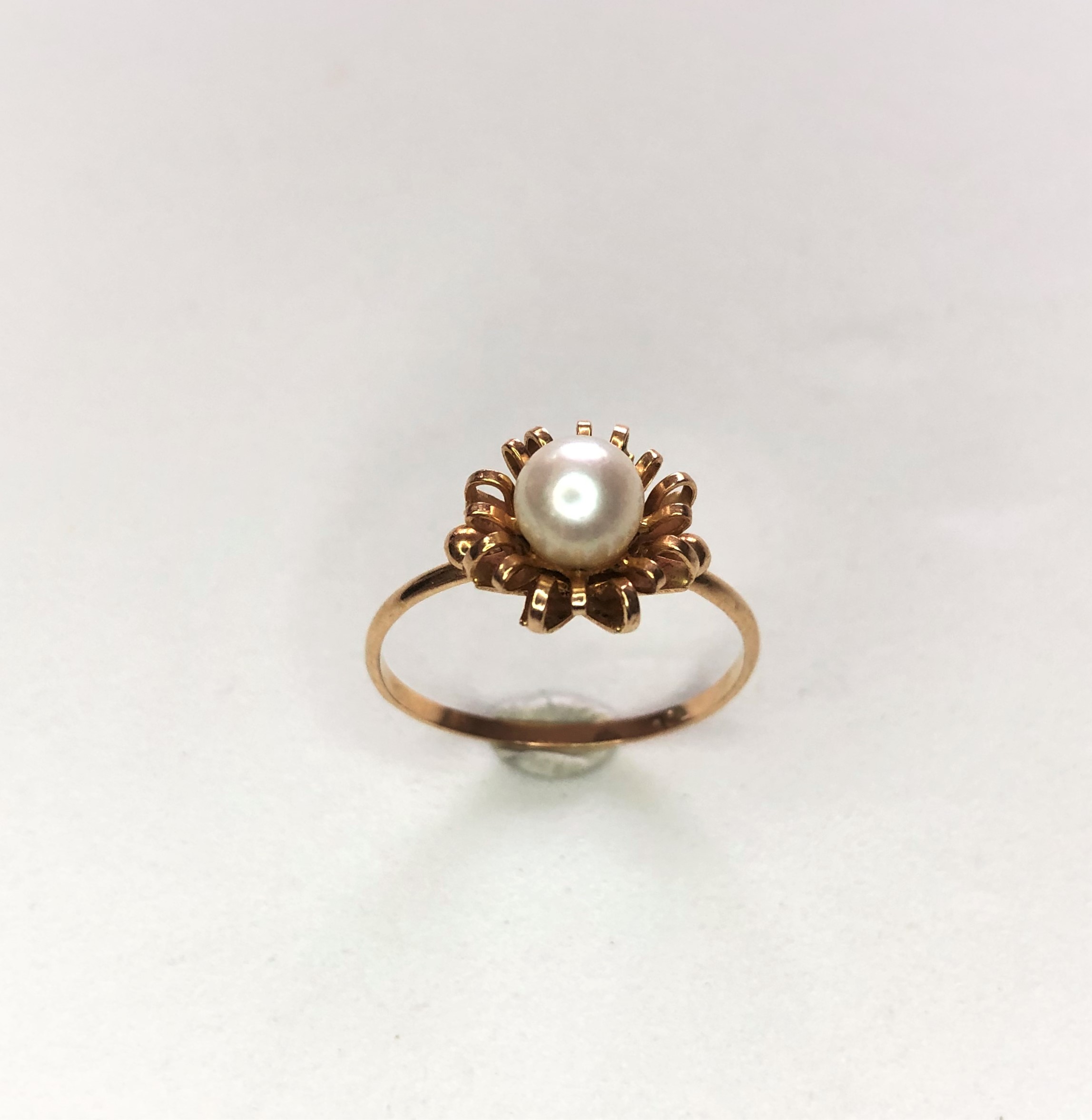 Bague or perle : l’élégance intemporelle d’un bijou raffiné