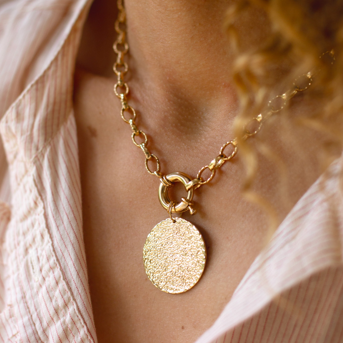 gros collier femme